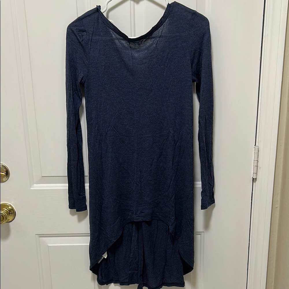 BCBGMaxAzria “kendi”Navy Long Sleeve Top